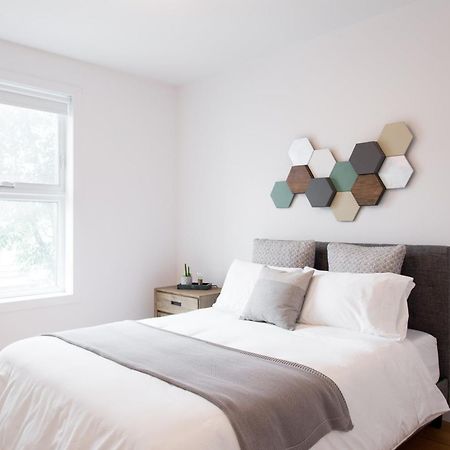 Hip, Stylish Apartment In Little Italy By Den Stays A モントリオール 部屋 写真