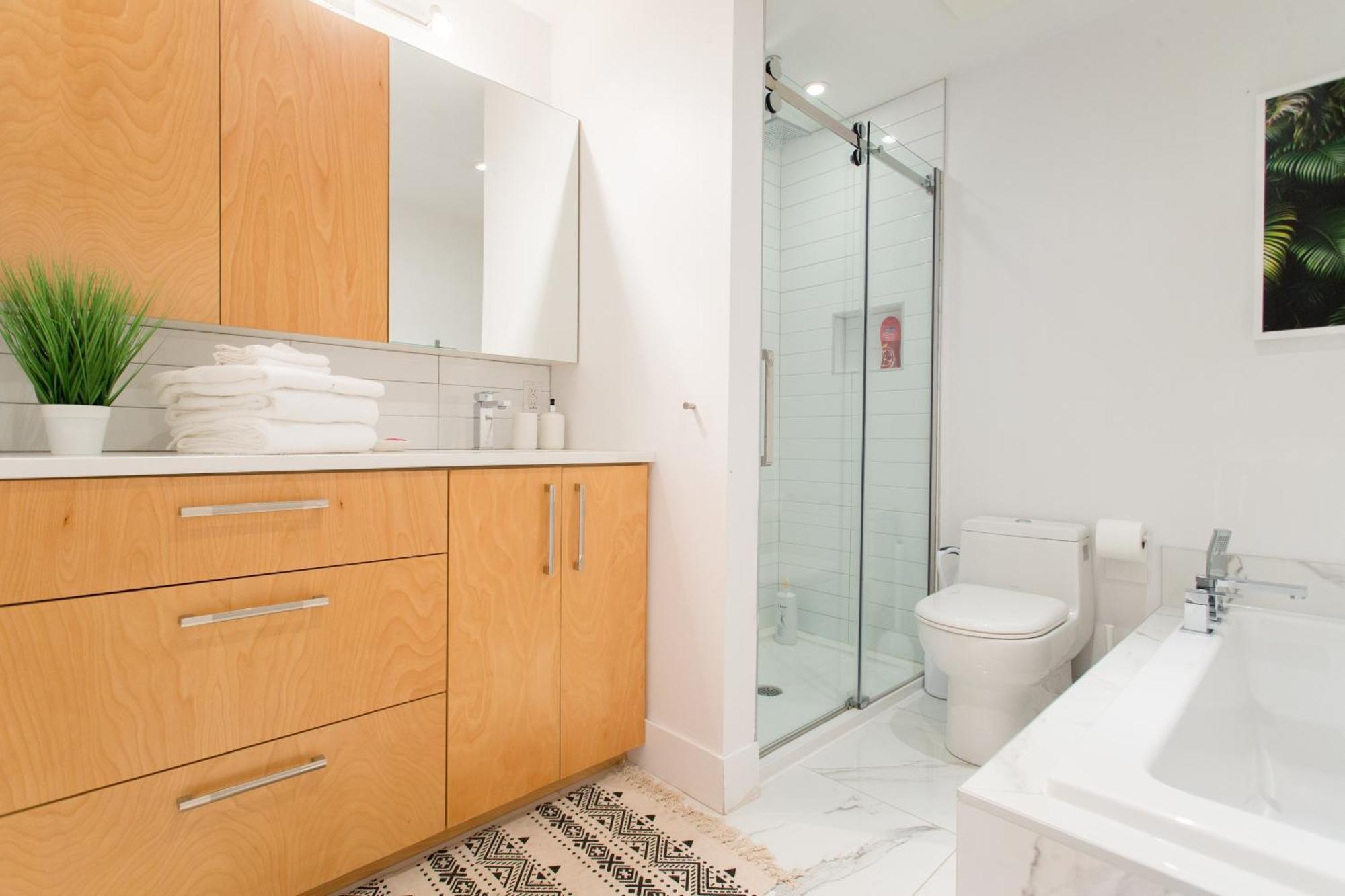 Hip, Stylish Apartment In Little Italy By Den Stays A モントリオール 部屋 写真