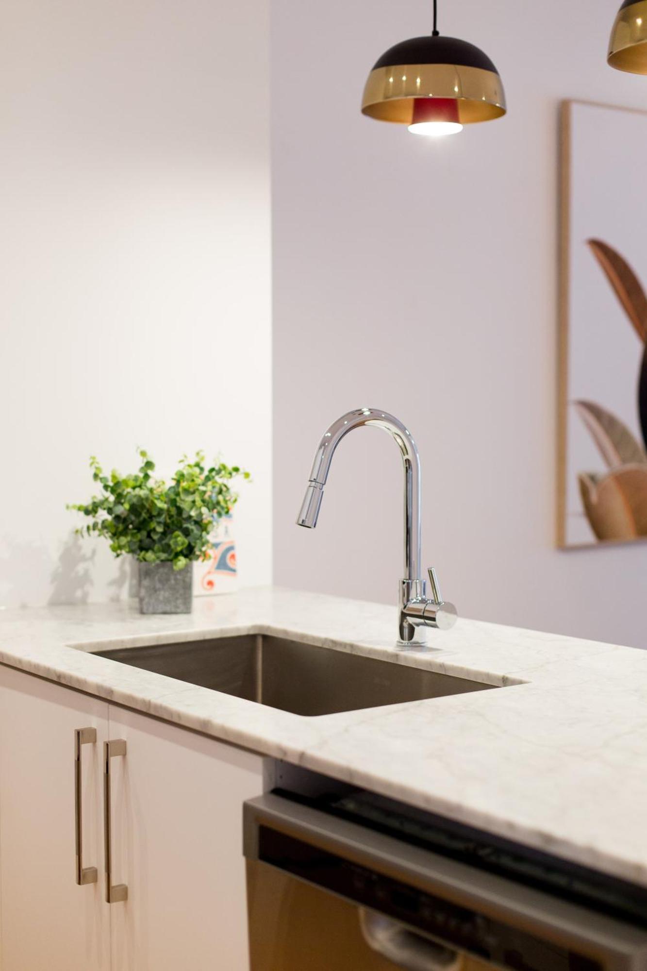 Hip, Stylish Apartment In Little Italy By Den Stays A モントリオール 部屋 写真