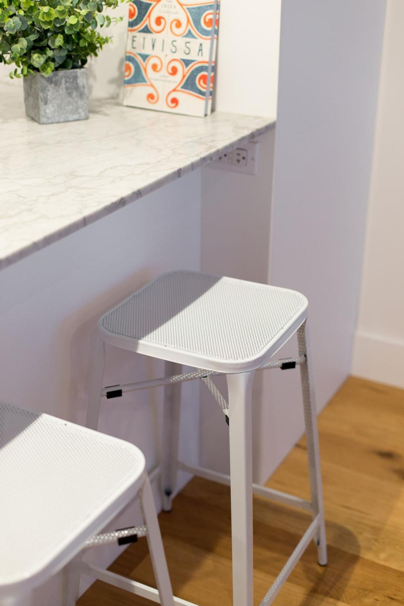 Hip, Stylish Apartment In Little Italy By Den Stays A モントリオール 部屋 写真
