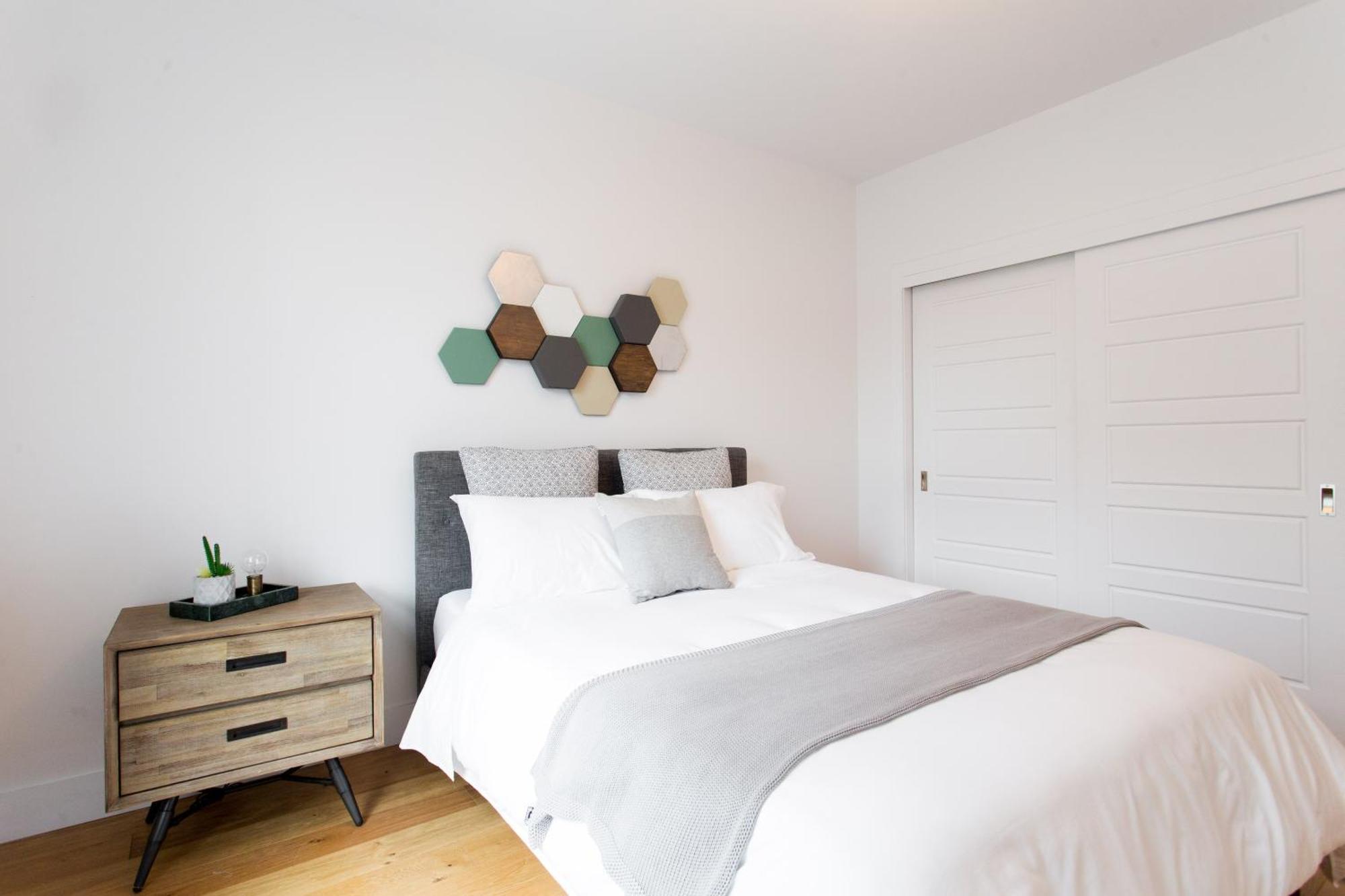 Hip, Stylish Apartment In Little Italy By Den Stays A モントリオール 部屋 写真