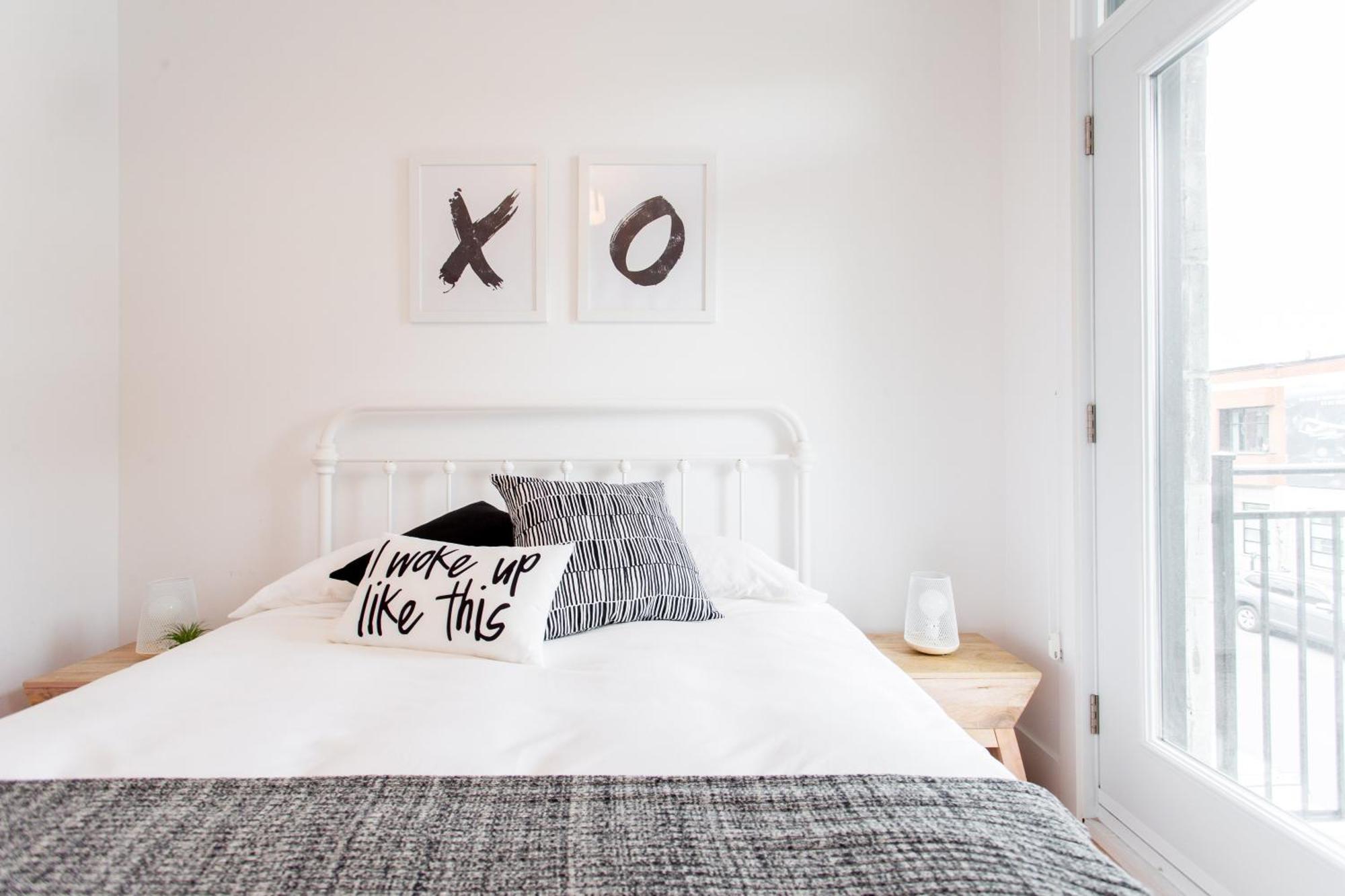 Hip, Stylish Apartment In Little Italy By Den Stays A モントリオール 部屋 写真